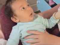 Noticia: VIDEO | 'Te quiero': Bebé de 2 meses sorprende a su mamá con 'primeras palabras' VIDEO | 'Te quiero': Bebé de 2 meses sorprende a su mamá con 'primeras palabras'