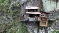 Noticia: 'La casa en el aire': el hostal colombiano que ofrece habitaciones suspendidas a 20 metros de altura 'La casa en el aire': el hostal colombiano que ofrece habitaciones suspendidas a 20 metros de altura