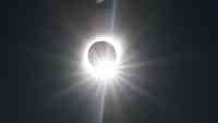 Noticia: El único eclipse solar total del 2021 tendrá lugar este fin de semana El único eclipse solar total del 2021 tendrá lugar este fin de semana