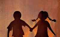 Noticia: Padres casan a sus hijos gemelos entre sí porque creen que eran pareja en otra vida Padres casan a sus hijos gemelos entre sí porque creen que eran pareja en otra vida