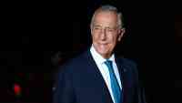 Noticia: VIDEO | El presidente de Portugal sorprende al aparecer en una playa sin asistentes ni personal de seguridad VIDEO | El presidente de Portugal sorprende al aparecer en una playa sin asistentes ni personal de seguridad