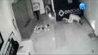 Noticia: Rompieron paredes y se arrastraron por el piso para robar una joyería en Machala Rompieron paredes y se arrastraron por el piso para robar una joyería en Machala
